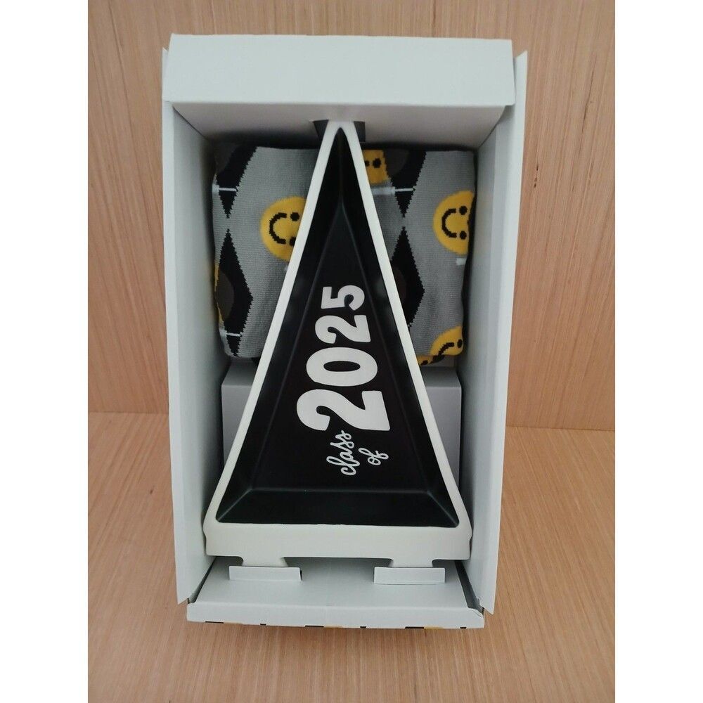 Hallmark Class of 2025 Graduation Gift Trinket Tray & Socks Senior College Gift - Picture 3 of 11
